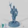 Ritterstatue mit Hellebarde